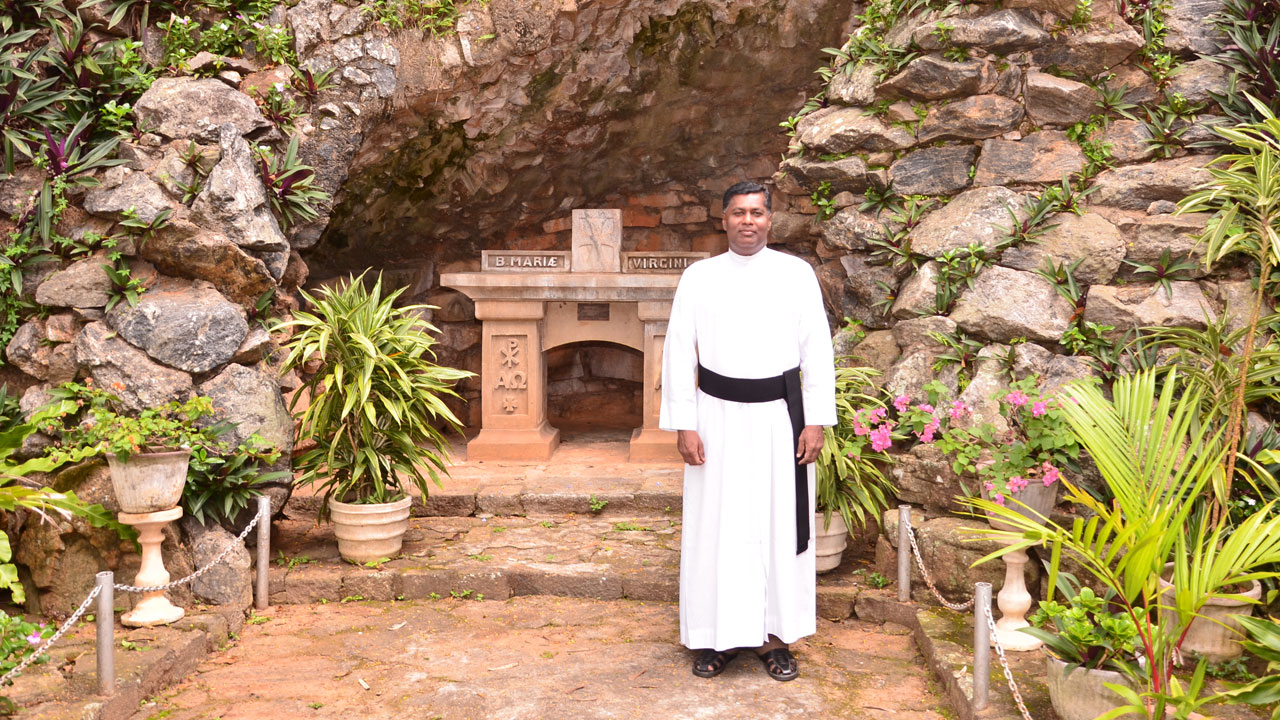 Sri Lanka: ‘Be assured of our prayers’