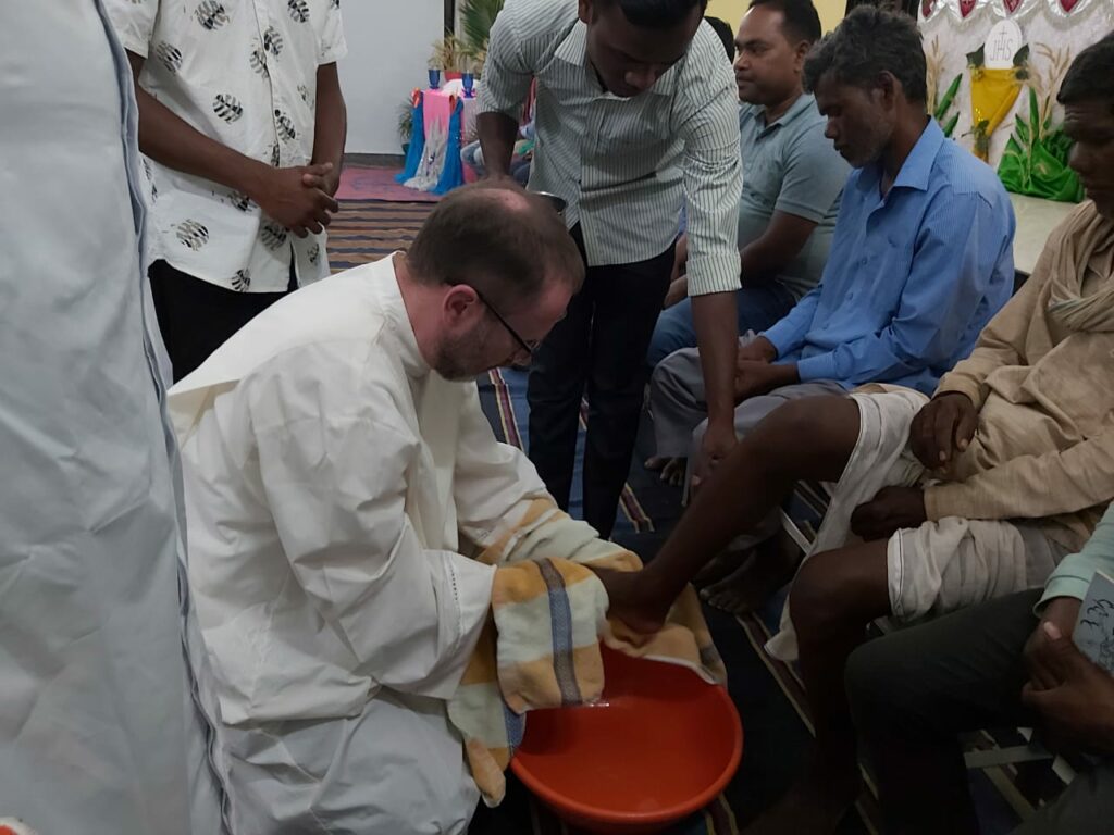 Fr Gerry reciprocates the gift of welcome