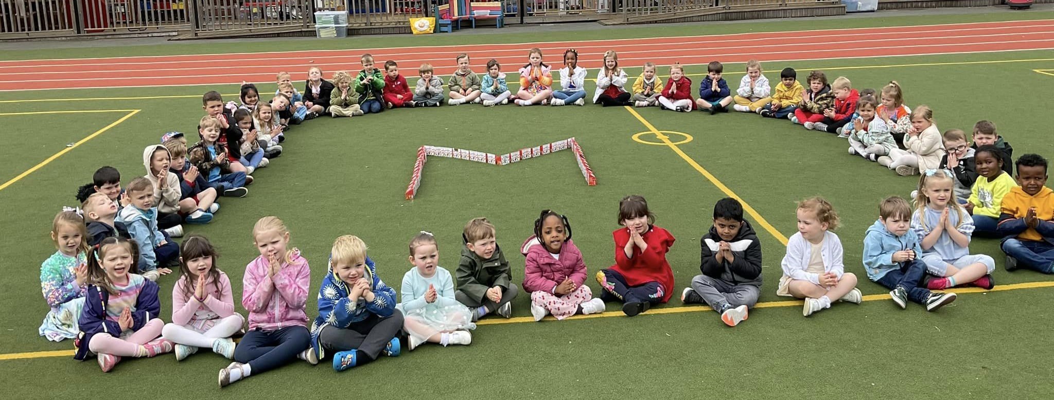 Fantastic Fundraisers go all out for our Day of Many Colours!